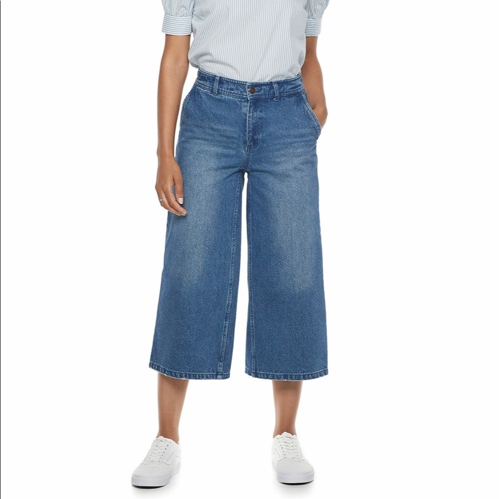 Pop Sugar Wide Leg Denim Capris